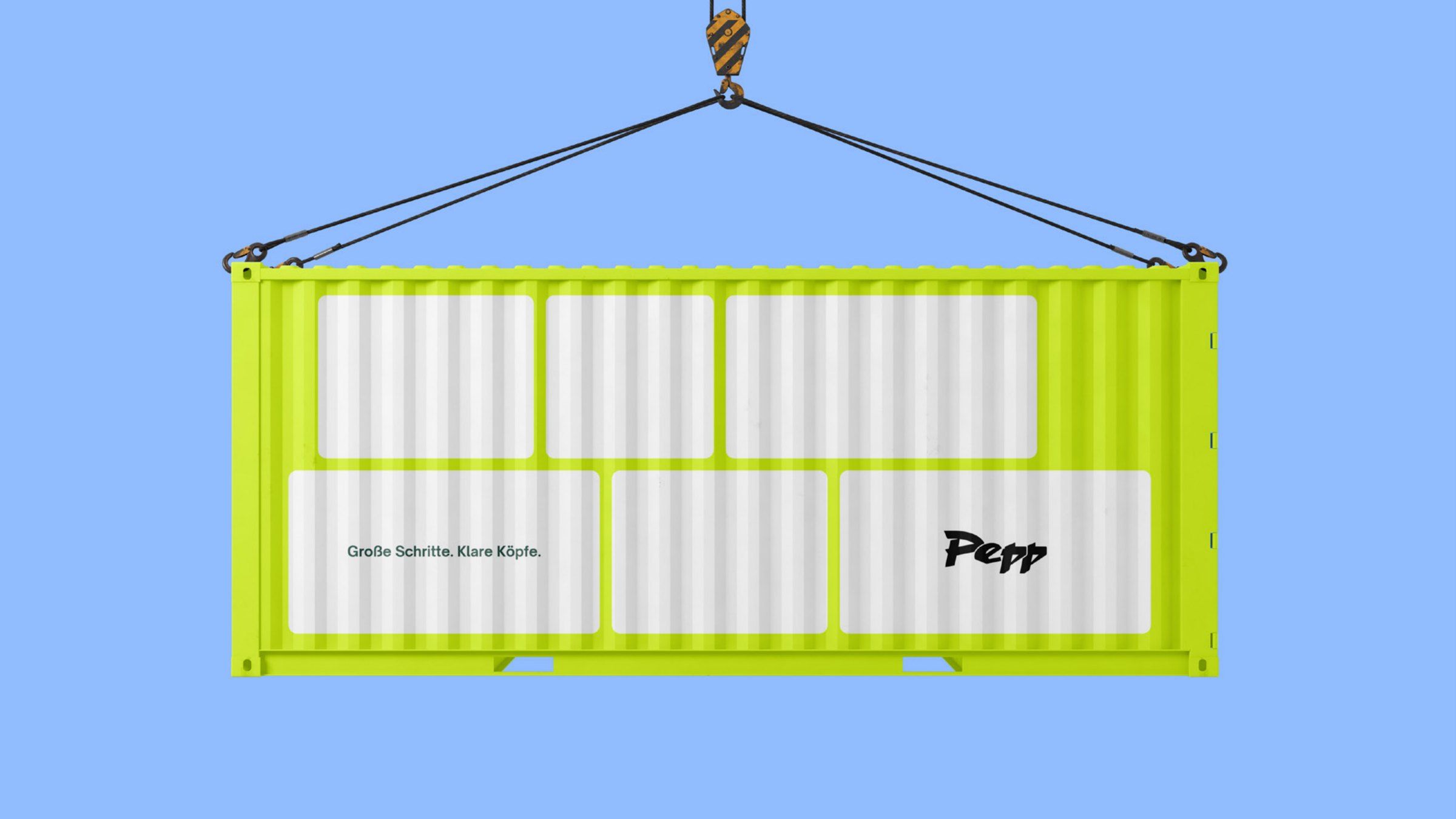 Lime container with the Pepp logo and the slogan “Große Schritte. Klare Köpfe.” hanging from a crane hook